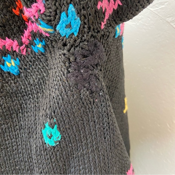 VINTAGE NORTHERN ISLES BLACK VIBRANT HAND KNIT NORDIC 80s GEO DAD SWEATER - Picture 5 of 16